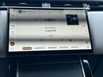 2026 Land Rover Range Rover Velar — photo 30 view