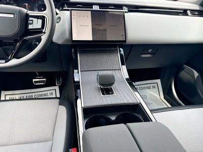 2026 Land Rover Range Rover Velar — photo 18 view