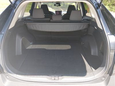 2025 Toyota RAV4 - Photo 11