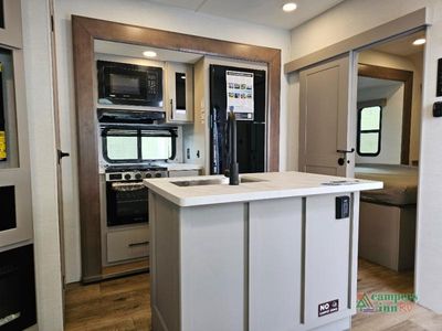2026 Alliance RV Valor All-Access - Photo 11