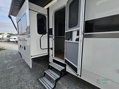 2026 Alliance RV Valor All-Access - Photo 7