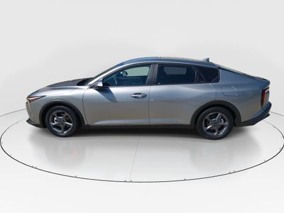 2025 Kia K4 — interior view
