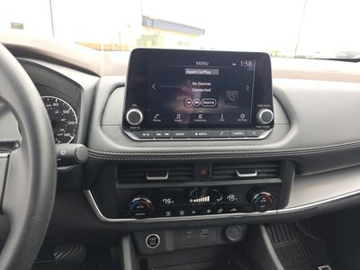 2023 Nissan Rogue — photo 11 view