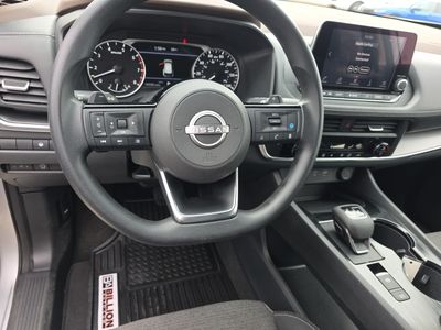 2023 Nissan Rogue — photo 12 view