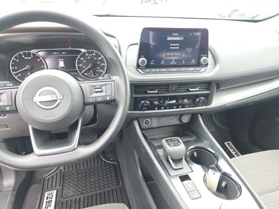 2023 Nissan Rogue — photo 13 view
