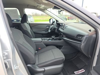 2023 Nissan Rogue — photo 15 view