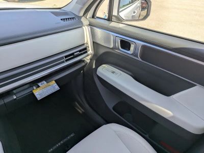 2026 Hyundai SANTA FE HYBRID — photo 17 view