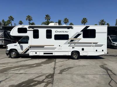 2027 Thor Motor Coach CHATEAU — photo 22 view