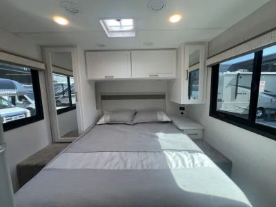 2027 Thor Motor Coach CHATEAU — photo 17 view