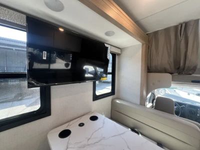 2027 Thor Motor Coach CHATEAU — photo 18 view
