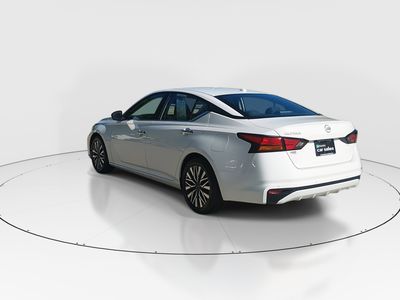 2025 Nissan Altima - Photo 5
