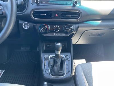 2023 Hyundai Kona — photo 13 view