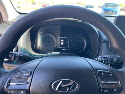2023 Hyundai Kona — photo 10 view