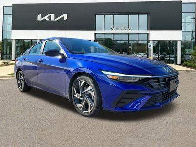 2025 Hyundai Elantra - Photo 1