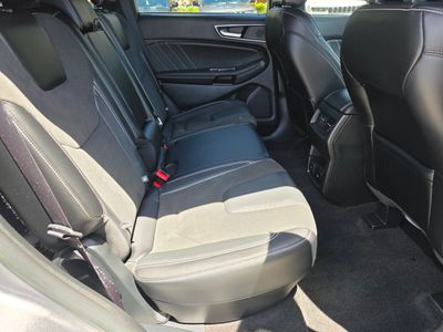 2020 Ford Edge - Photo 13