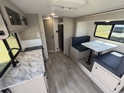2025 Coachmen Apex Nano - Photo 9