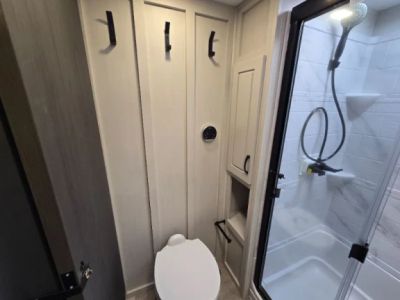 2025 Coachmen Brookstone - Photo 11