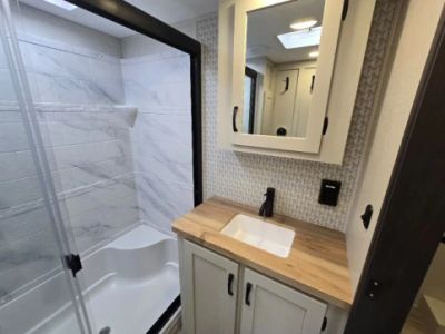 2025 Coachmen Brookstone - Photo 10