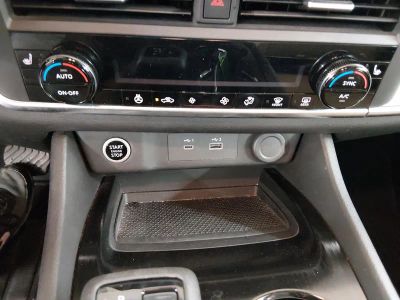 2023 Nissan Rogue — photo 13 view