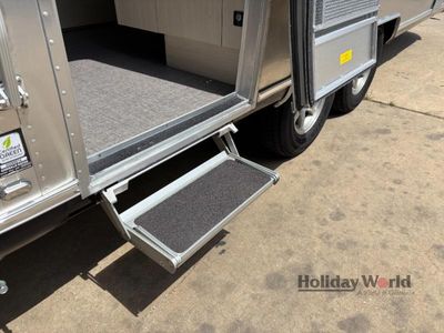 2025 Airstream Flying Cloud - Photo 23
