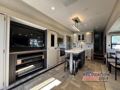 2025 Shasta s Phoenix - Photo 16