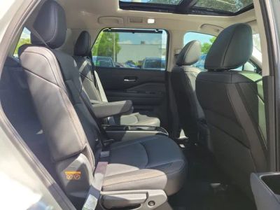 2024 Nissan Pathfinder — photo 28 view