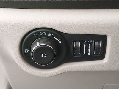 2024 Chrysler Pacifica — photo 13 view