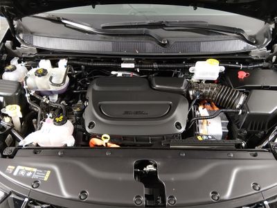 2024 Chrysler Pacifica — photo 9 view