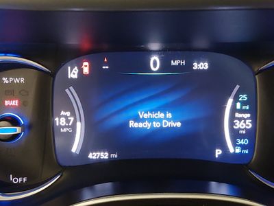 2024 Chrysler Pacifica — photo 14 view