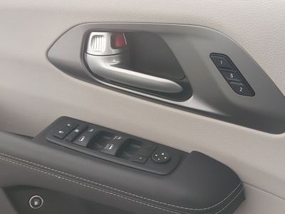 2024 Chrysler Pacifica — photo 19 view