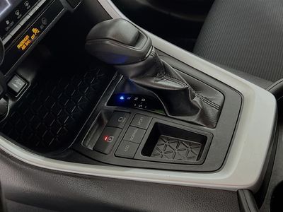 2019 Toyota RAV4 - Photo 19