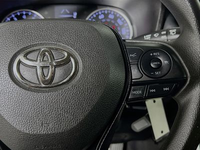 2019 Toyota RAV4 - Photo 16