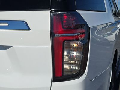 2022 Chevrolet Suburban - Photo 8