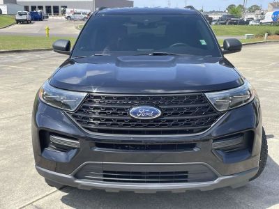2020 Ford Explorer — photo 8 view