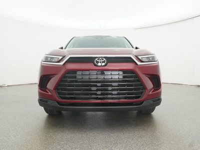2026 Toyota Grand Highlander Hybrid - Photo 13