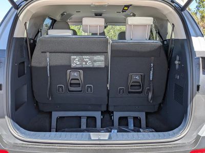 2026 Kia Carnival — photo 13 view