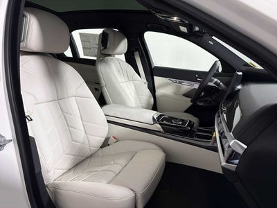 2026 BMW i7 - Photo 19
