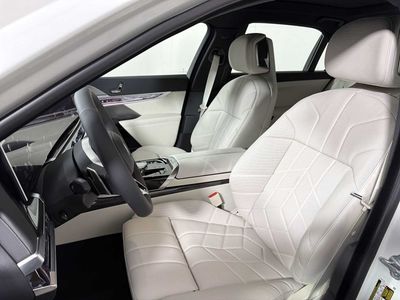 2026 BMW i7 - Photo 10