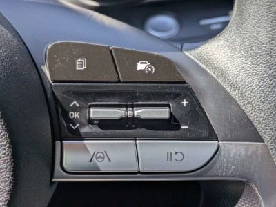 2024 Hyundai Elantra — photo 23 view