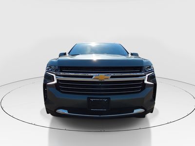 2024 Chevrolet Suburban - Photo 2