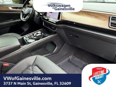 2024 Volkswagen Atlas — photo 11 view