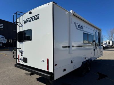 2026 Winnebago Thrive - Photo 6
