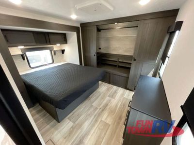 2025 Venture RV Stratus - Photo 19