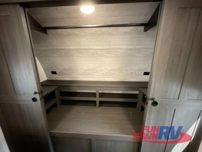 2025 Venture RV Stratus - Photo 21