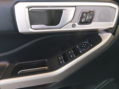 2023 Ford Explorer — photo 20 view