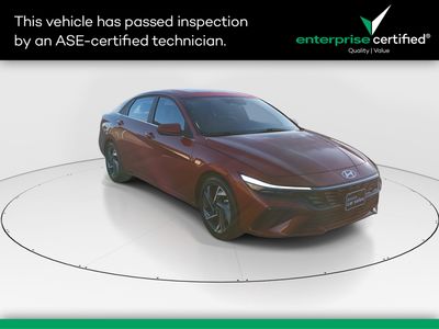 2025 Hyundai Elantra SEL Convenience IVT — front three-quarter view