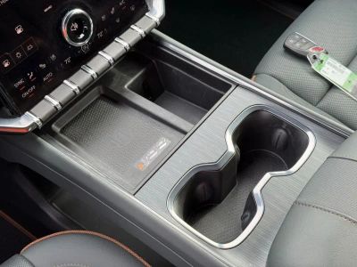 2024 GMC Acadia - Photo 34