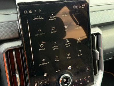 2024 GMC Acadia - Photo 37