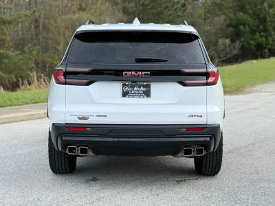 2024 GMC Acadia - Photo 10