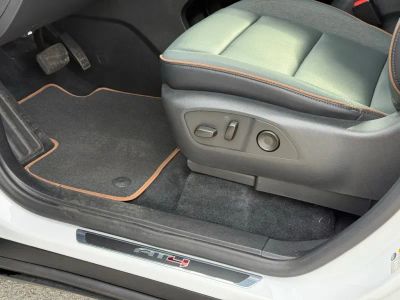 2024 GMC Acadia - Photo 22